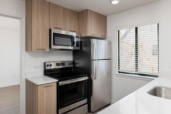 Well equipped kitchen